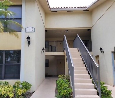 1442 Lake Crystal Dr unit E, West Palm Beach, FL 33411 - photo 2