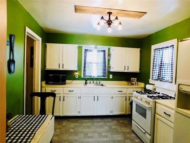 1717 Lee St, Columbus, IN 47201 - photo 6