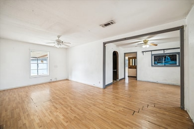 1513 Thomas Ave, Pasadena, TX 77506 - photo 5