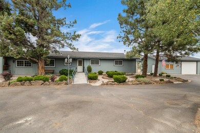 22962 Vintage Ln, Bend, OR 97701 - photo 2