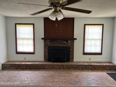 425 E Thurman Rd, New Bern, NC 28560 - photo 7