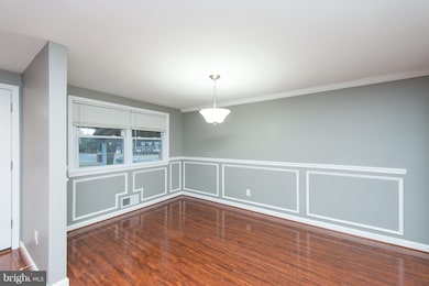 1008 Foxwood Ln, Essex, MD 21221 - photo 5