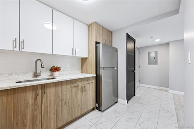 35-20 146th St unit 3B, Flushing, NY 11354 - photo 5
