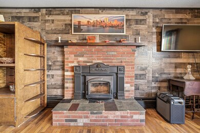 19 Langseth Ave, Claremont, NH 03743 - photo 5