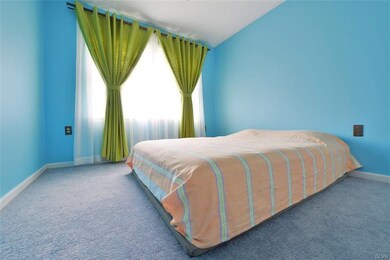 176 Ridings Cir, Macungie, PA 18062 - photo 4