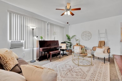 8532 Carlton Oaks Dr, Santee, CA 92071 - photo 5