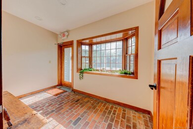 141 Dowd Ave, Canton, CT 06019 - photo 4