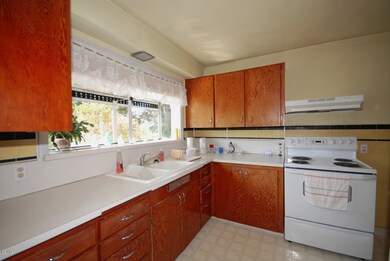 Sunny Kitchen
