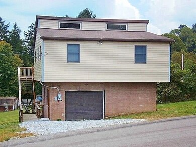 Located in a quiet neighborhood close to everythin