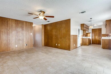 505 W Redbud Dr, Hurst, TX 76053 - photo 3