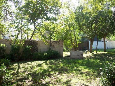 907 S Texas Blvd, Weslaco, TX 78596 - photo 2