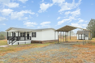 6197 Princeton Kenly Rd, Princeton, NC 27569 - photo 4