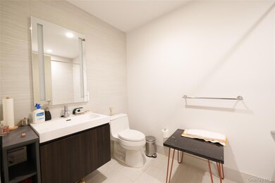 13103 40th Rd unit 18, Flushing, NY 11354 - photo 5