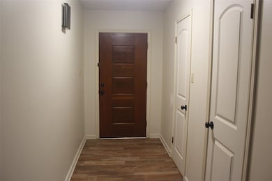 265 Wayne Dr, Clute, TX 77531 - photo 6