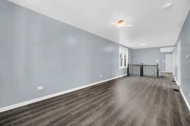 554 Douglas Ave, Calumet City, IL 60409 - photo 4