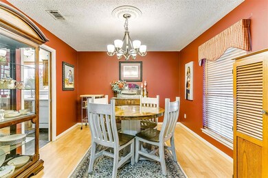 1004 Berkley Dr, Cleburne, TX 76033 - photo 6