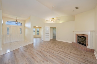 10-web-or-mls-5733 Sandstone Dr-07