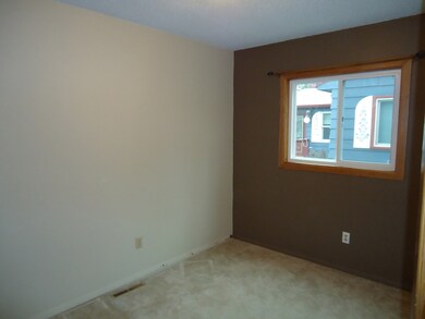 1306 S 18th St, Grand Forks, ND 58201 - photo 6