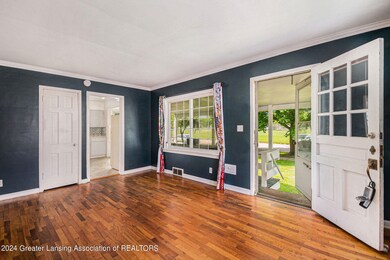 1517 W Barnes Ave, Lansing, MI 48910 - photo 6