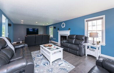 15 Kelly St, Nashua, NH 03062 - photo 4