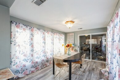 2012 Welwyn Ave, Des Plaines, IL 60018 - photo 5