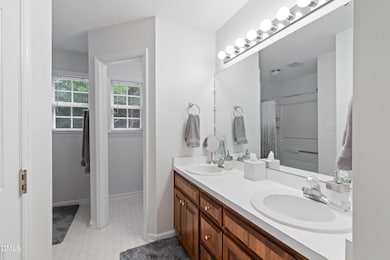 200 Hocutt Dr, Clayton, NC 27520 - photo 5