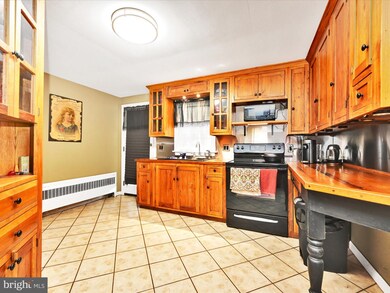 154 City Mill Rd, Lancaster, PA 17602 - photo 2