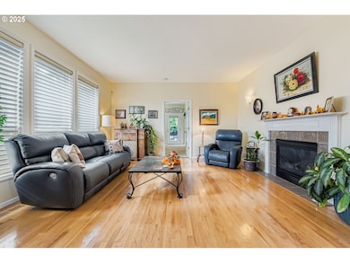 25540 Cheryl Dr, West Linn, OR 97068 - photo 4