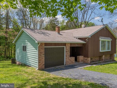 3050 Wonziegler Rd, Pennsburg, PA 18073 - photo 2