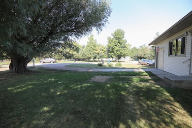 489 Nb Ave, Sheridan, WY 82801 - photo 3