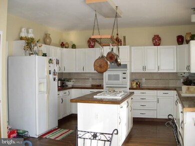 319 Meadow Glen Dr, Bear, DE 19701 - photo 7