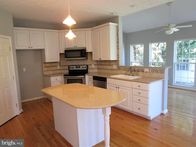 225 Creeks End Ln, Stevensville, MD 21666 - photo 2