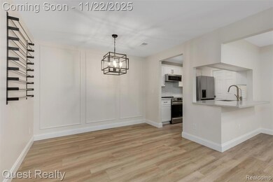 3498 Oakmonte Blvd unit 122, Rochester, MI 48306 - photo 5