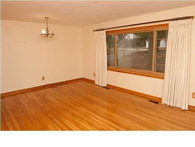 1306 Alethea Dr, Hixson, TN 37343 - photo 3