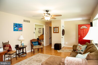 800 N 7th St, Perkasie, PA 18944 - photo 7