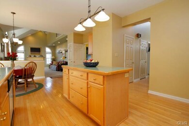 2576 Augusta Dr, Whitehall, PA 18052 - photo 7