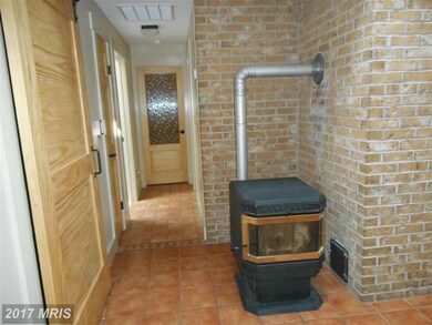 1695 McCubbins Hollow Rd, Gerrardstown, WV 25420 - photo 7