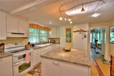 This is a kitchen that makes you want to drag out 