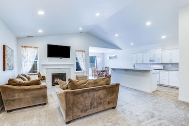 4152 SW 34th St, Redmond, OR 97756 - photo 5