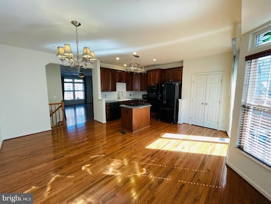 708 Scarburgh Way, Alexandria, VA 22314 - photo 6