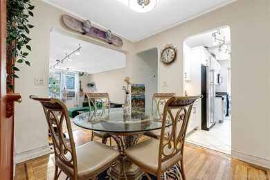 Winthrop Apartments unit 2-D, Forest Hills, NY 11375 - photo 7