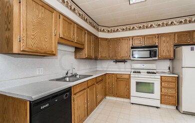 201 Euclid Ave Crookston MN-large-004-2-