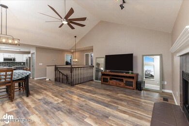 07-Living Room 20211108-DW-0912