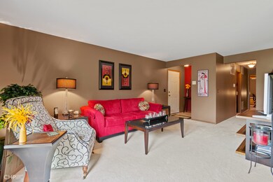 875 Golf Course Rd unit 1, Crystal Lake, IL 60014 - photo 3