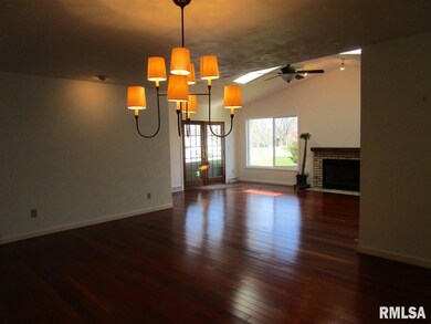 64 Crestview Cir, Geneseo, IL 61254 - photo 4