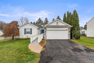 38185 Palmateer Rd, Westland, MI 48186 - photo 2