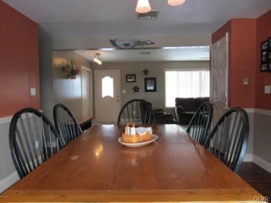 422 Skyline Dr, Lehighton, PA 18235 - photo 4