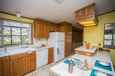006_Kitchen