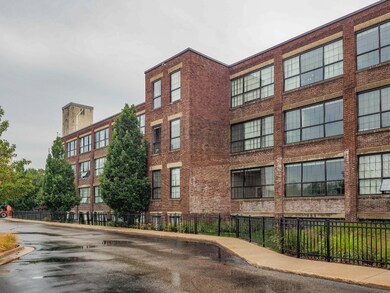 533 Columbia Ave-148