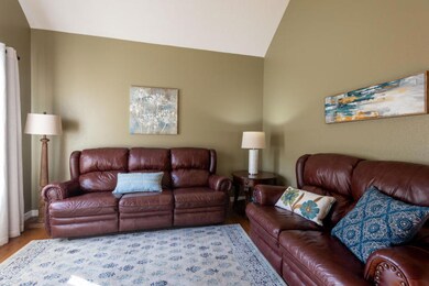 289 Queens Way, Kimberling City, MO 65686 - photo 3